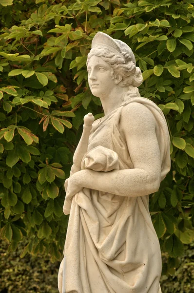 France, marble statue in the Versailles Palace park — Stock Photo, Image