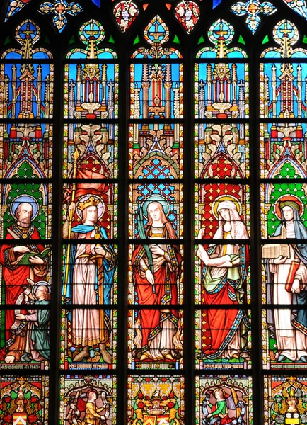 Bélgica, pintoresca iglesia de Notre Dame du Sablon de Bruselas —  Fotos de Stock