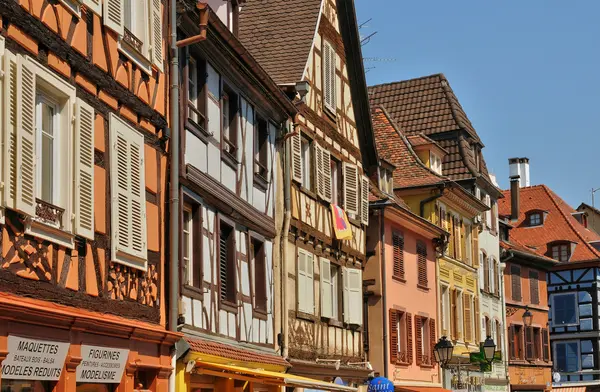 Франция, живописный город Кольмар в Верхнем Рейне — стоковое фото