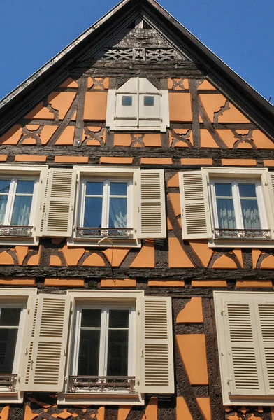 Francia, pintoresca ciudad de Colmar en el Alto Rin — Foto de Stock