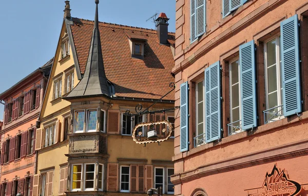 Francia, pintoresca ciudad de Colmar en el Alto Rin — Foto de Stock