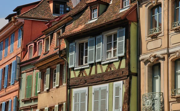 Frankrike, den pittoreske byen Colmar i Haut Rhin – stockfoto