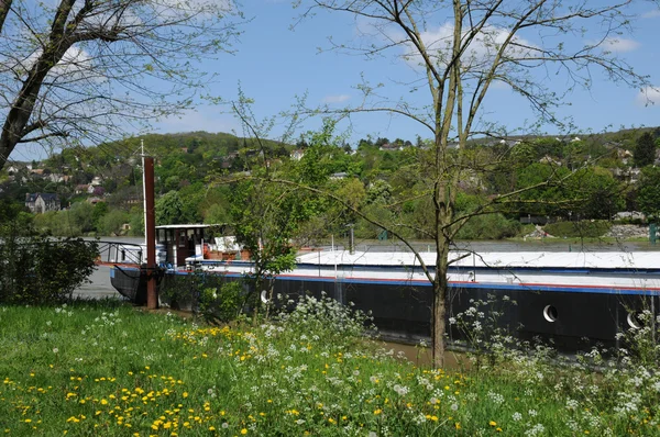 Francia, pittoresco villaggio di Triel sur Seine — Foto Stock