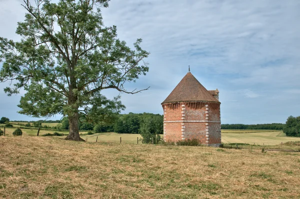 Frankrijk, schilderachtig dorp van les hogues — Stockfoto