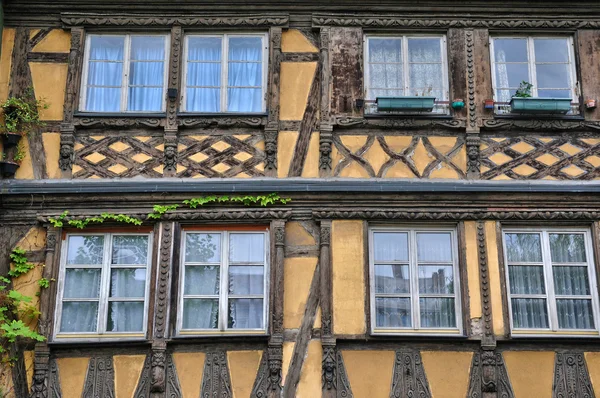 Alzacja, stary i historycznej dzielnicy w Strasburgu — Zdjęcie stockowe