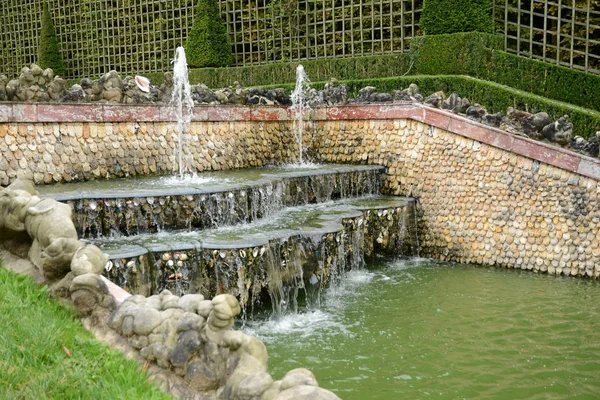 França, três fontes arvoredo em Versailles Palace Park — Fotografia de Stock