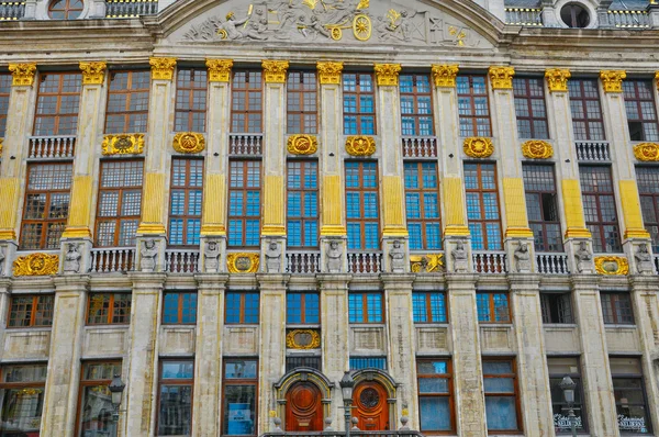 Bélgica, pintoresca Grand Place de Bruselas —  Fotos de Stock