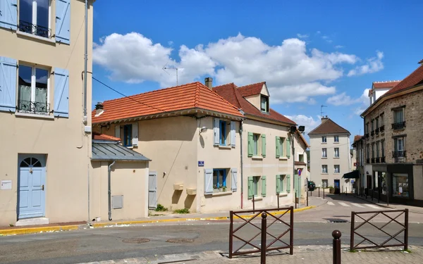 França, a pitoresca cidade de Vernouillet — Fotografia de Stock