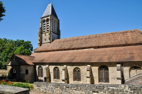 Franciaország, a festményszerű templom mery-sur-oise — Stock Fotó