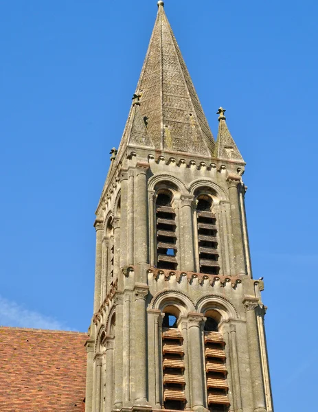 France, the picturesque church of Nesles la Vallee — Stock Photo, Image