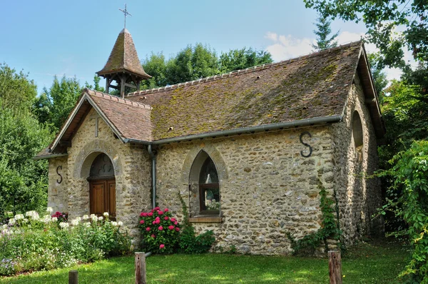 Francia, la storica cappella delle Feucherolles — Foto Stock