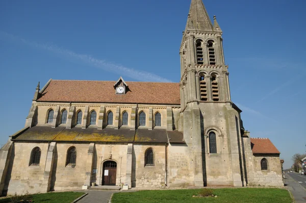 França, a pitoresca igreja de Nesles la Vallee — Fotografia de Stock