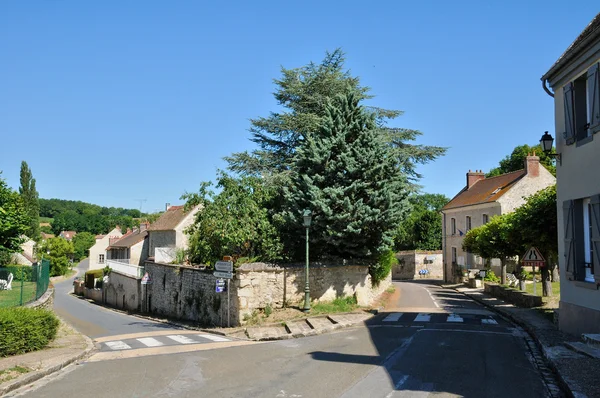 Francia, il villaggio di Labbeville in Val d'Oise — Foto Stock