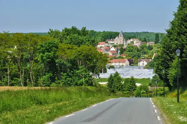 Francia, pintoresco pueblo de Lainville en Vexin — Foto de Stock