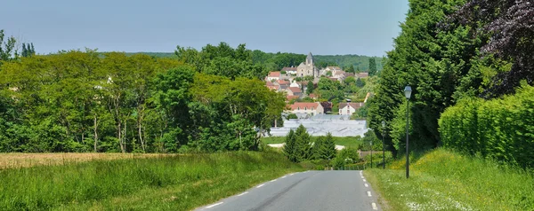 Frankrijk, schilderachtig dorp van lainville nl vexin — Stockfoto
