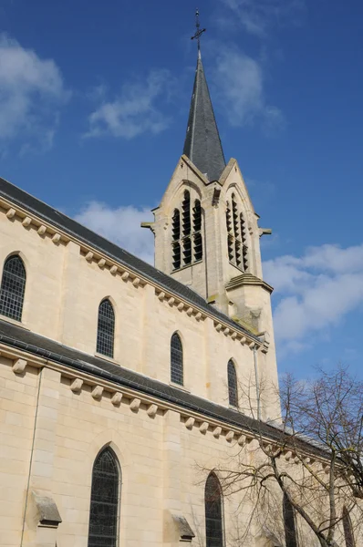Francia, la storica chiesa di Les Mureaux — Foto Stock