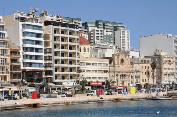 Malta, den pittoreske byen Sliema – stockfoto