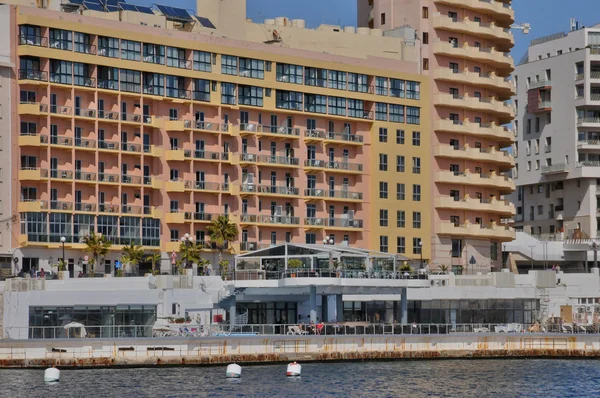 Málta, sliema festői városa — Stock Fotó