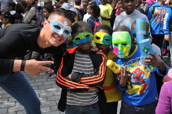 França, crianças carnaval em Les Mureaux — Fotografia de Stock
