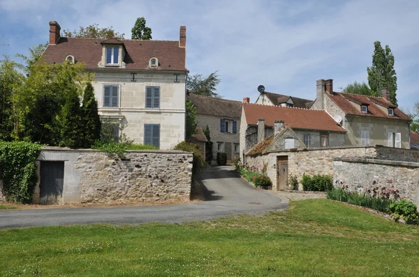 Francia, il pittoresco villaggio di Wy dit Joli Village — Foto Stock