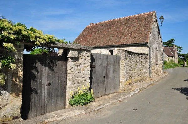 França, a aldeia de Cherence em Val d Oise — Fotografia de Stock