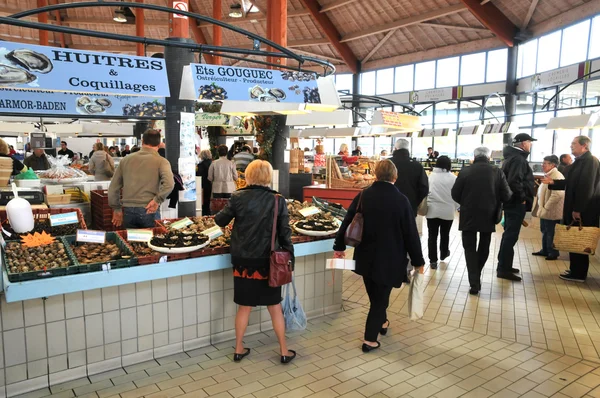 Bretagne, pescheria nel mercato di Pornichet in Loira Atlantiq — Foto Stock