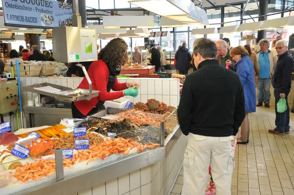 브르타뉴, 루아르 atlantiq 포르니 세 시장에서 생선이 게 — 스톡 사진