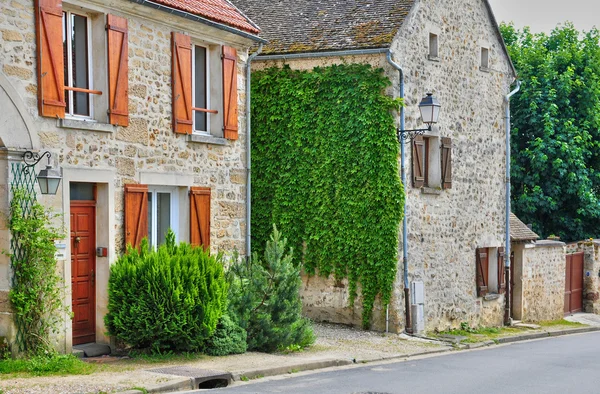 France, the picturesque village of Fremainville in Val d Oise — Stock Photo, Image