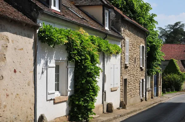 Frankrike, den gamle landsbyen Themericourt – stockfoto