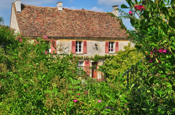 Frankrijk, het schilderachtige dorpje van wy dit joli village — Stockfoto