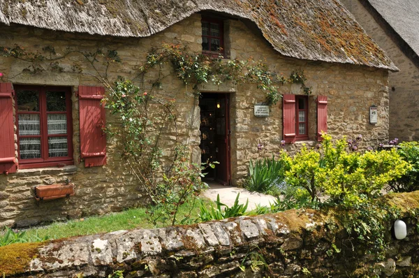 Bretagne, ancienne chaumière à Saint Lyphard — Photo
