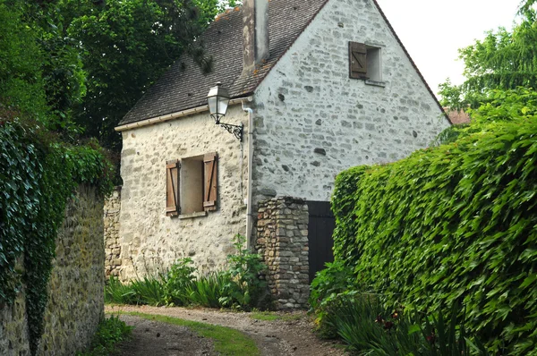 Francie, v malebné vesničce wy dit joli vesnice — Stock fotografie