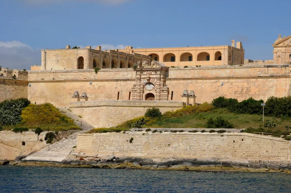 Malta, de pittoreske baai van valetta — Stockfoto