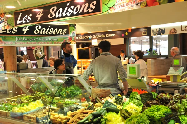 Pintoresco mercado de La Baule en el Loira Atlantique —  Fotos de Stock