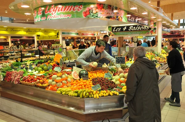 Pintoresco mercado de La Baule en el Loira Atlantique —  Fotos de Stock