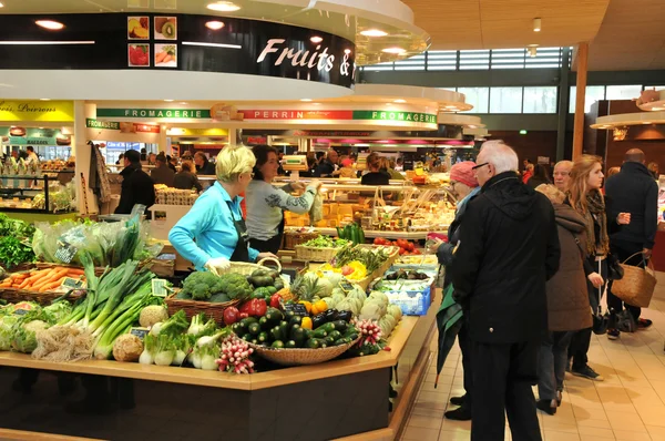 Pittoreska marknaden i la baule i loire atlantique — Stockfoto