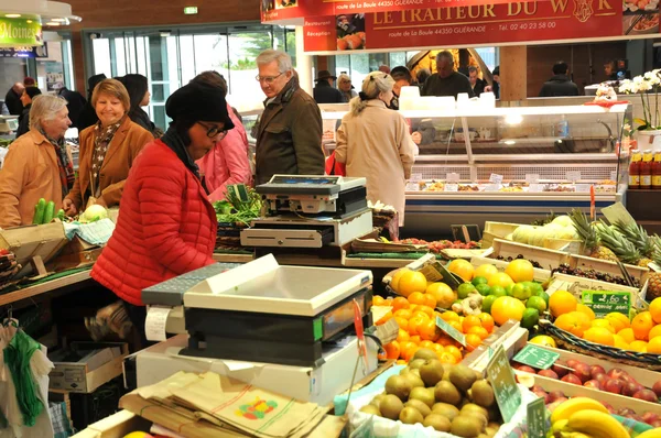 Pittoresco mercato di La Baule in Loira Atlantique — Foto Stock