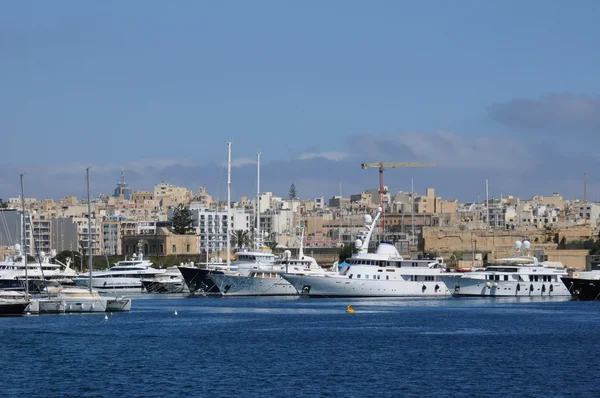 Malta, la pintoresca bahía de La Valeta — Foto de Stock