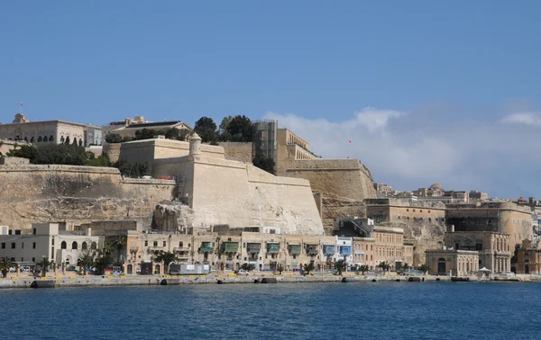 Мальта, живописный залив Валетта — стоковое фото