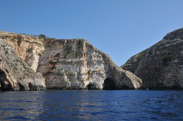 Malta, el pintoresco sitio de la Gruta Azul — Foto de Stock