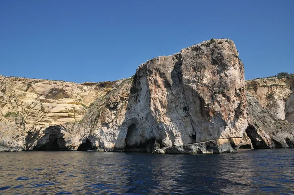 Malta, el pintoresco sitio de la Gruta Azul — Foto de Stock