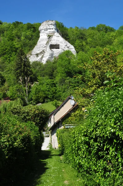 Francia, el pueblo de Haute Isle en Val d Oise — Foto de Stock