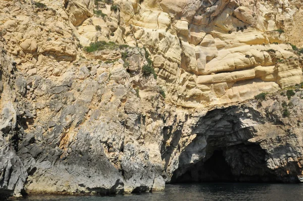 Malta, el pintoresco sitio de la Gruta Azul — Foto de Stock