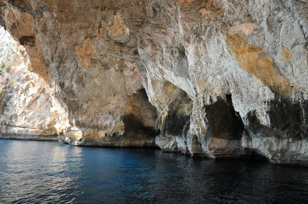 Malta, el pintoresco sitio de la Gruta Azul —  Fotos de Stock