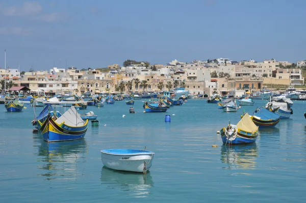 Malta, die malerische stadt marsaxlokk — Stockfoto