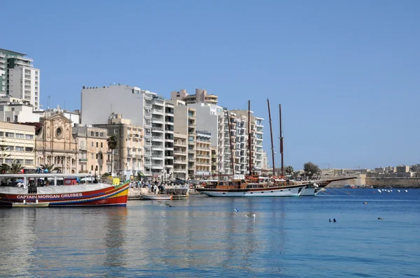 De schilderachtige stad van sliema, Malta — Stockfoto