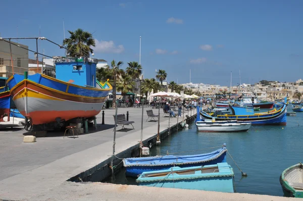 Malta, die malerische stadt marsaxlokk — Stockfoto