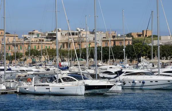 Malta, la pintoresca bahía de La Valeta — Foto de Stock