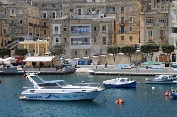 Malta, a pitoresca baía de Valetta — Fotografia de Stock