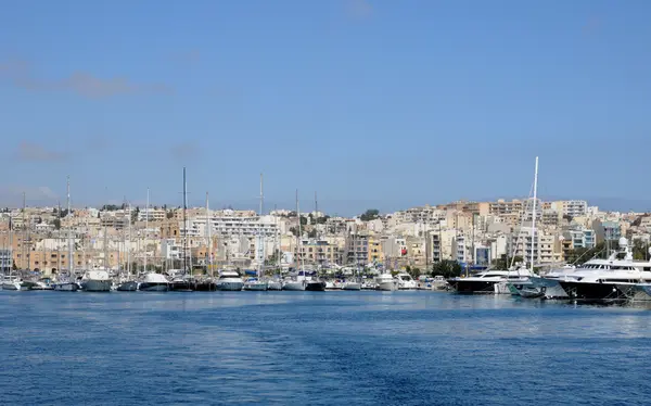 Malta, de pittoreske baai van valetta — Stockfoto